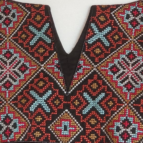 Rock 47 Crossstich Tunic - Picture 3 of 7